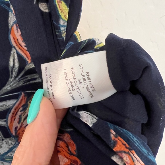 Daniel Rainn Narien Smocked Detail Blouse S - Picture 7 of 7